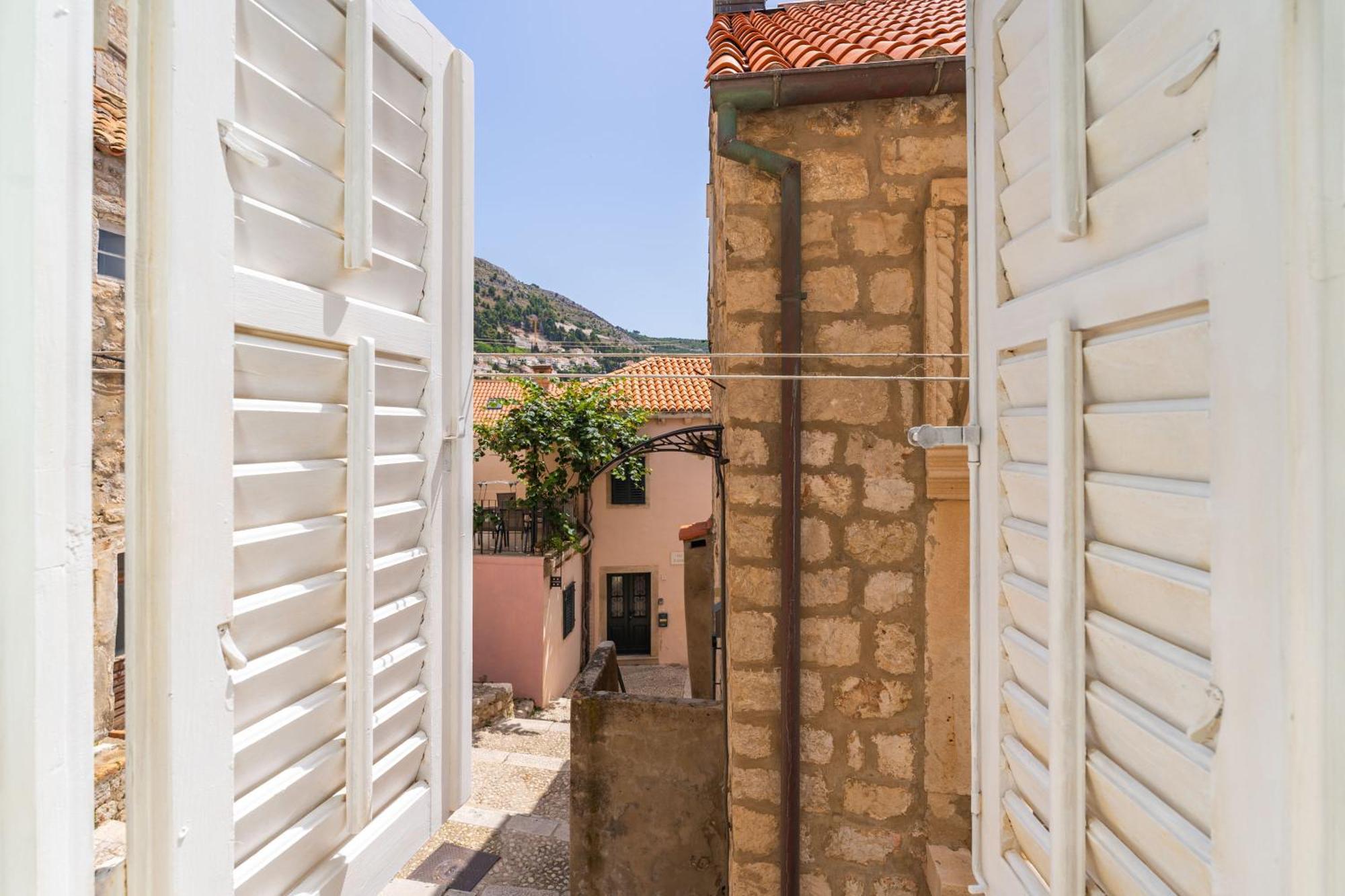 Perfect Old Town Location Two Bedroom House - L & M Dubrovnik