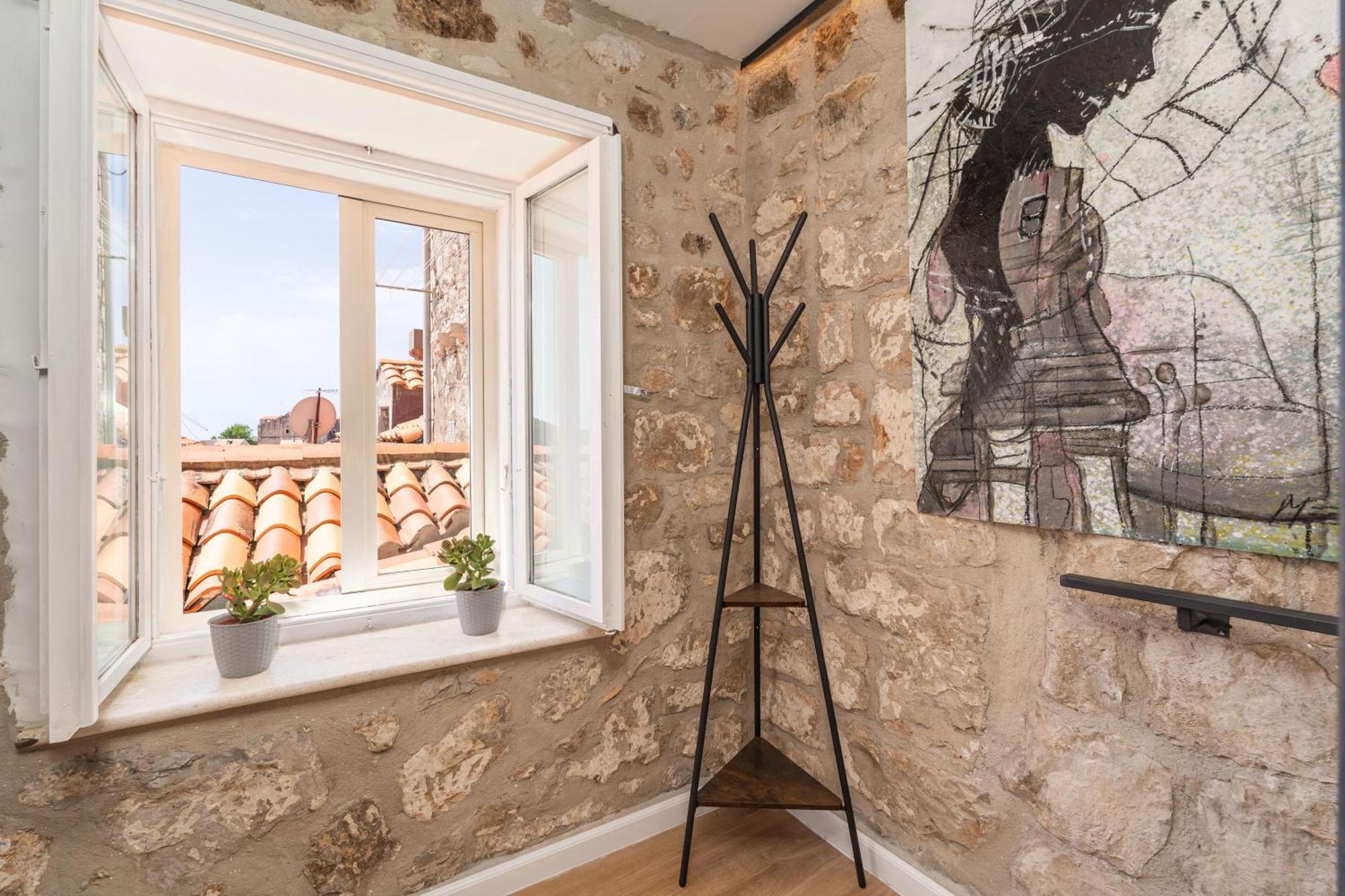 Perfect Old Town Location Two Bedroom House - L & M * Dubrovnik