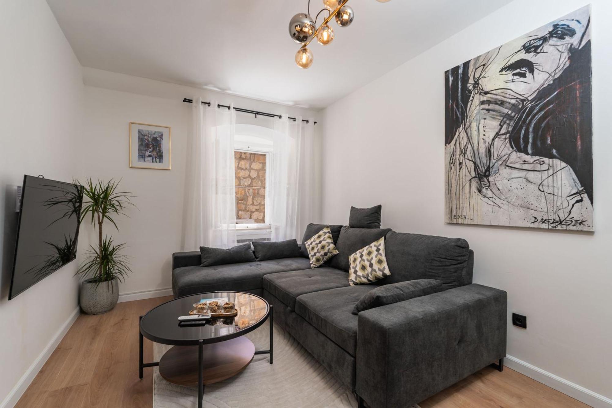 Perfect Old Town Location Two Bedroom House - L & M * Dubrovnik