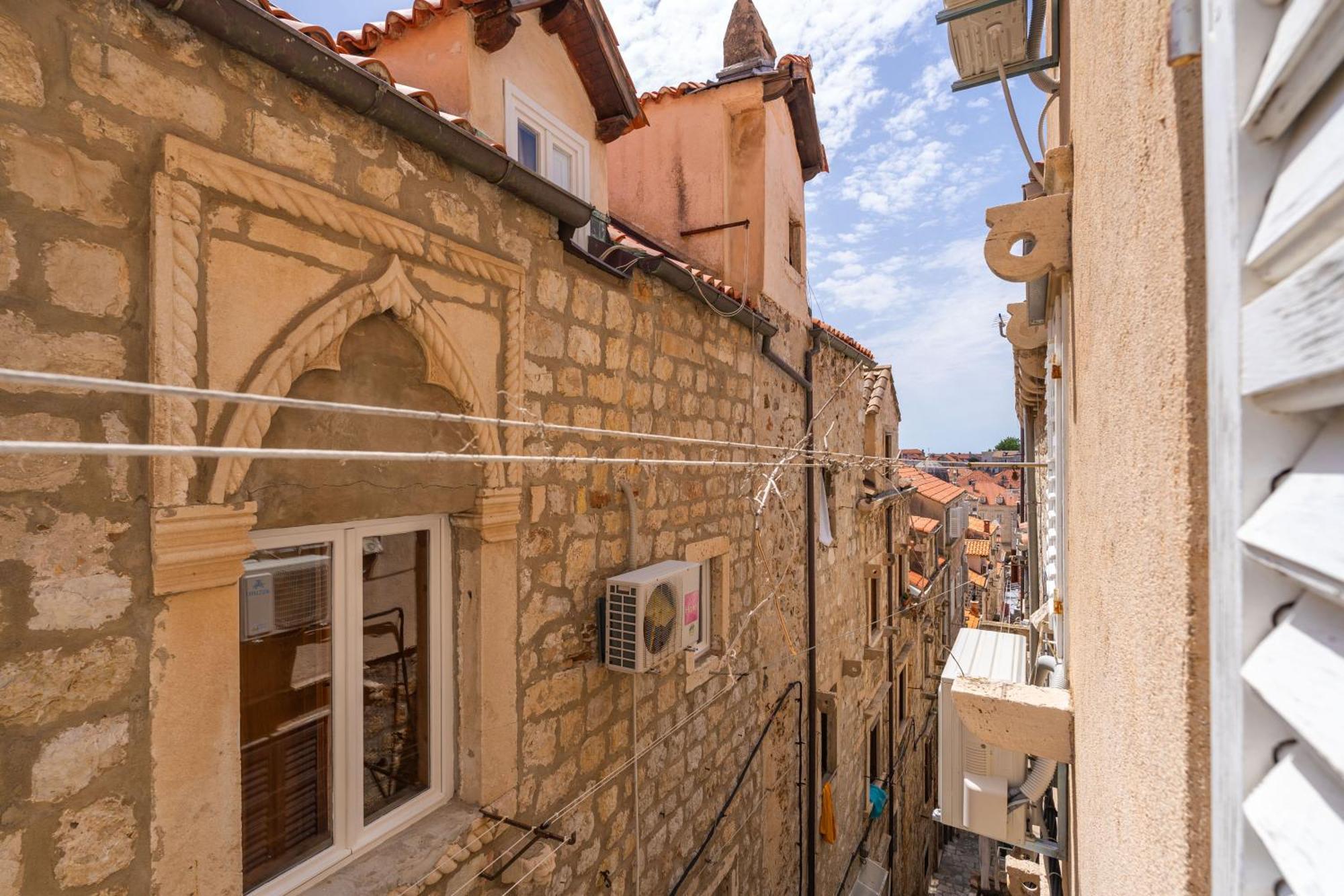 Perfect Old Town Location Two Bedroom House - L & M Semesterbostad *
