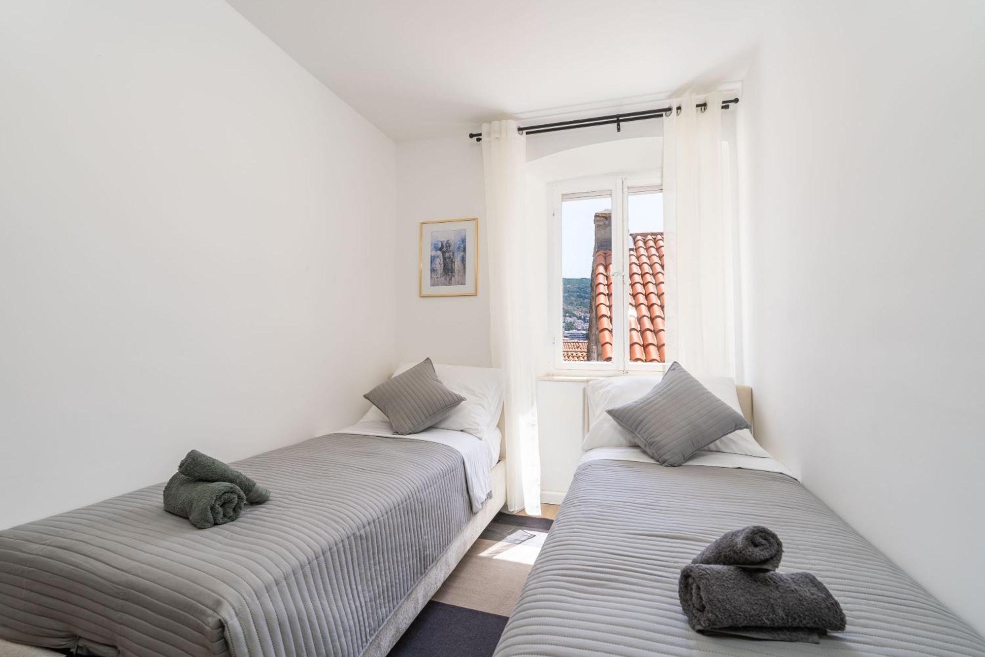 Perfect Old Town Location Two Bedroom House - L & M Semesterbostad